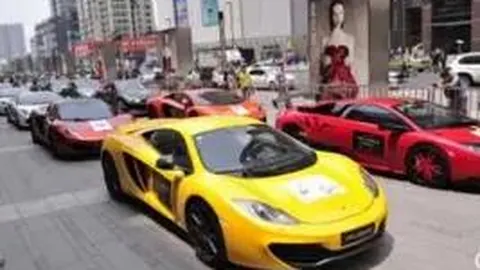 中医护士景区急救晕厥老人，耳尖放血两分钟奇迹苏醒